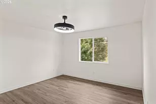 992 S 44th St, Springfield, OR 97478 - Photo 23