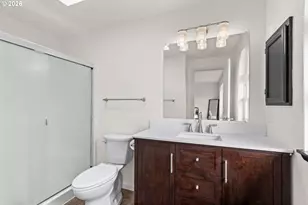 992 S 44th St, Springfield, OR 97478 - Photo 33