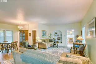 3 NW 9th St, Pendleton, OR 97801 - Photo 5