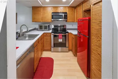 7824 NE Loowit Loop #70, Vancouver, WA 98662 - Photo 5