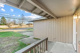 955 SE Hogan Rd, Gresham, OR 97080 - Photo 3