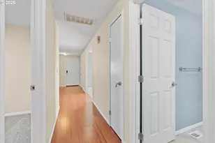 955 SE Hogan Rd, Gresham, OR 97080 - Photo 33