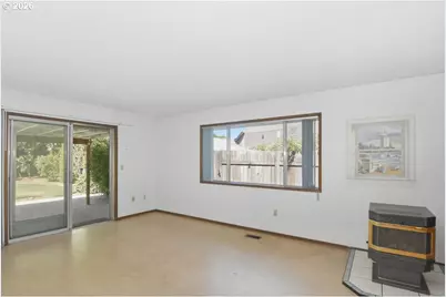 10009 NE Covington Rd, Vancouver, WA 98662 - Photo 17