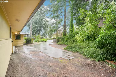 12444 SW 57th Ave, Portland, OR 97219 - Photo 41