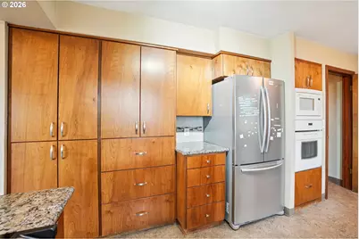 12444 SW 57th Ave, Portland, OR 97219 - Photo 9