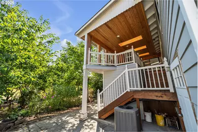670 Smith Dr, Woodburn, OR 97071 - Photo 9