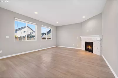 222 W 17th St, Lafayette, OR 97127 - Photo 11