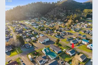 215 Cypress Ave, Garibaldi, OR 97118 - Photo 19