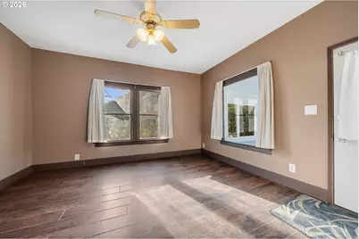 215 Cypress Ave, Garibaldi, OR 97118 - Photo 5