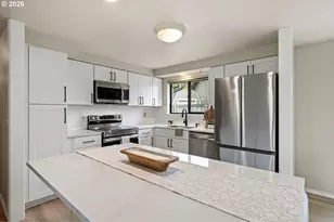 3361 Honeywood St, Eugene, OR 97408 - Photo 11