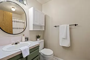 3361 Honeywood St, Eugene, OR 97408 - Photo 21