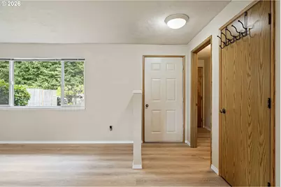 3361 Honeywood St, Eugene, OR 97408 - Photo 17
