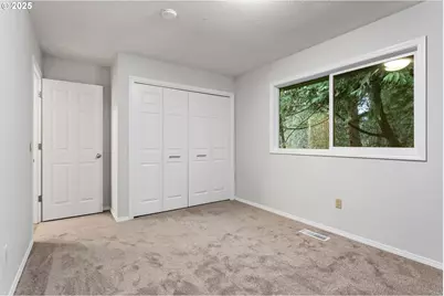 6647 SE 122nd Ave, Portland, OR 97236 - Photo 35