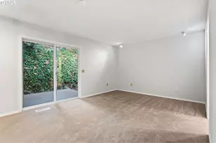 6647 SE 122nd Ave, Portland, OR 97236 - Photo 29