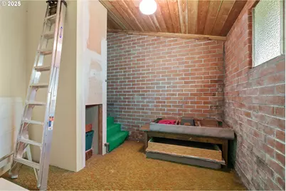 2506 1st St, Tillamook, OR 97141 - Photo 17
