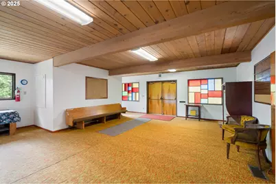 2506 1st St, Tillamook, OR 97141 - Photo 5