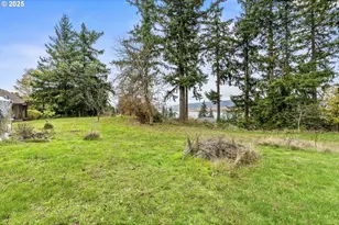 690 N 3rd Pl, Kalama, WA 98625 - Photo 21
