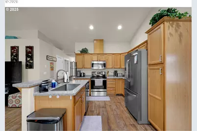 25246 Corky Ln, Veneta, OR 97487 - Photo 17