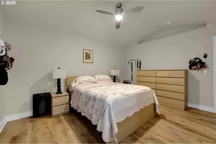 25246 Corky Ln, Veneta, OR 97487 - Photo 31