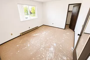 3182 NE 16th St, Gresham, OR 97030 - Photo 9