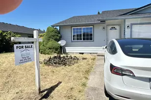 1467 W Locust St, Stayton, OR 97383 - Photo 15