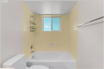 880 NW 3rd St, Gresham, OR 97030 - Photo 33