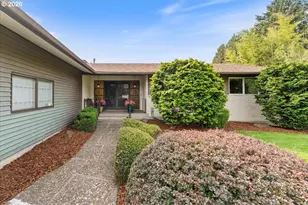 880 NW 3rd St, Gresham, OR 97030 - Photo 3