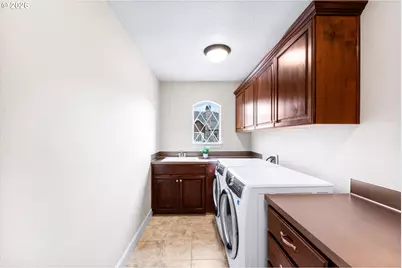 5529 NW Primino Ave, Portland, OR 97229 - Photo 35