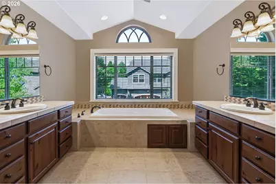 6580 SW Evan Ct, Portland, OR 97223 - Photo 25