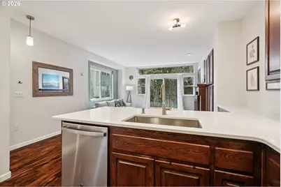 4818 SW 2nd Ct, Portland, OR 97239 - Photo 11