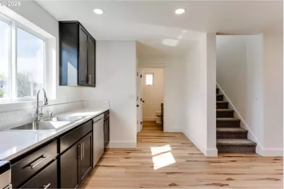 231/233 S 41st Pl, Springfield, OR 97478 - Photo 15