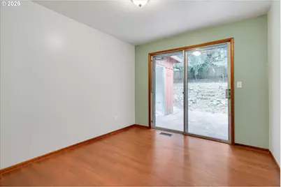 9080 NW Kearney St, Portland, OR 97229 - Photo 15