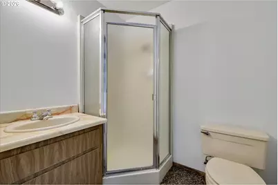 9080 NW Kearney St, Portland, OR 97229 - Photo 23
