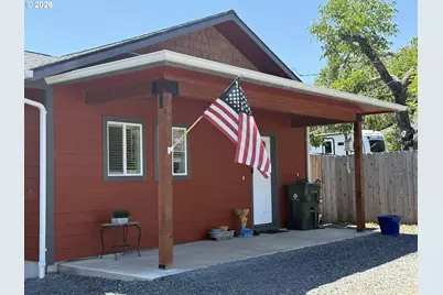 120 E Date St, Powers, OR 97466 - Photo 3