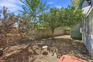 310 NE Kingwood St, McMinnville, OR 97128 - Photo 29