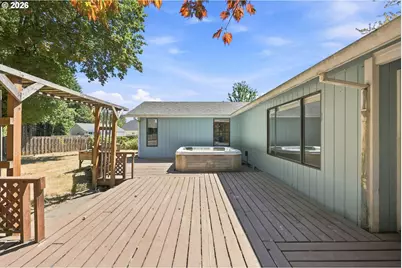310 NE Kingwood St, McMinnville, OR 97128 - Photo 23