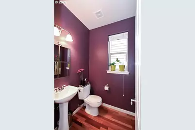 7798 SW Alder St, Portland, OR 97224 - Photo 9