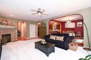7798 SW Alder St, Portland, OR 97224 - Photo 11