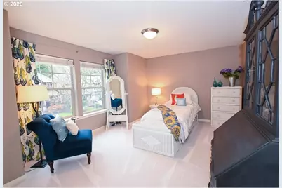 7798 SW Alder St, Portland, OR 97224 - Photo 17