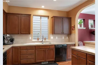 7798 SW Alder St, Portland, OR 97224 - Photo 13