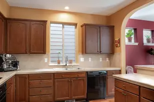 7798 SW Alder St, Portland, OR 97224 - Photo 13