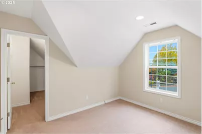 8722 NW Benson St, Portland, OR 97229 - Photo 27