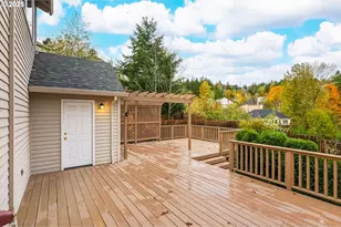 8722 NW Benson St, Portland, OR 97229 - Photo 31