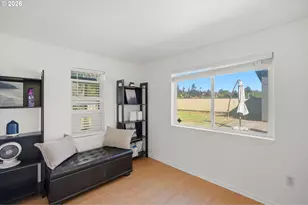 5741 SE Ogden St, Portland, OR 97206 - Photo 17