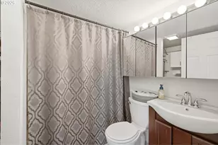5741 SE Ogden St, Portland, OR 97206 - Photo 13