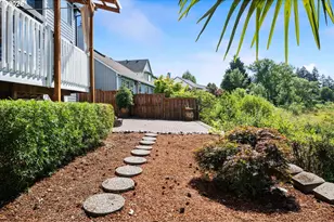 16653 NW Paddington Dr, Beaverton, OR 97006 - Photo 39