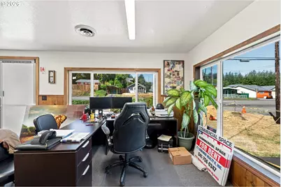 2707 Broadway, North Bend, OR 97459 - Photo 19