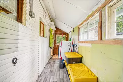 1304 NW Victoria Ave, Gresham, OR 97030 - Photo 15