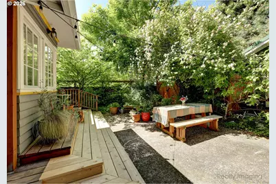 7523 SE Washington St, Portland, OR 97215 - Photo 25