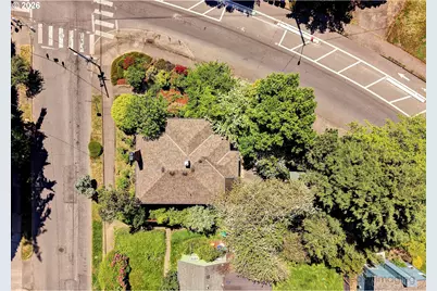 7523 SE Washington St, Portland, OR 97215 - Photo 39